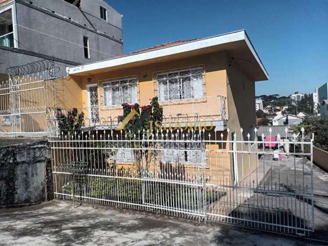 Casa com 2 quartos à venda na Rua Brasílio Bacellar Filho, Tingui, Curitiba, 144 m2 por R$ 700.000