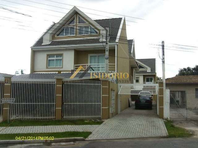 Triplex em cond.,03 qtos,suíte,churrasq.,ático,bem localizado