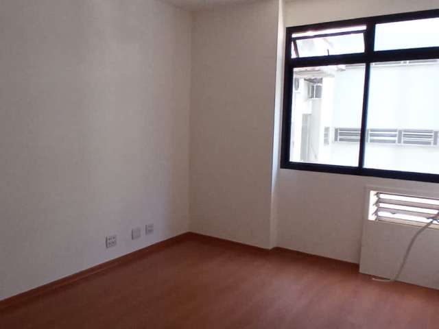 Apartamento de sala,2 suítes ,cozinha e área de serviço