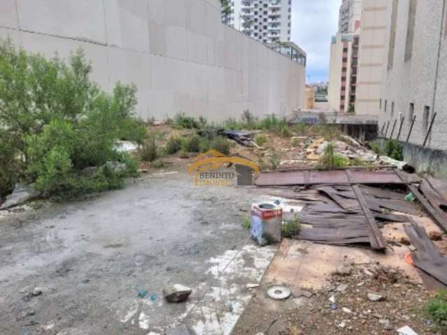 Lote/Terreno à venda, 567M², por R$ 2.200.000