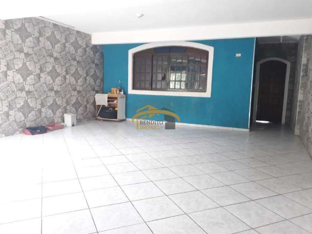 Sobrado venda 4 dorm, 2 suítes, cozinha planejada, quintal com churrasqueira, 4 Vagas de garagem.