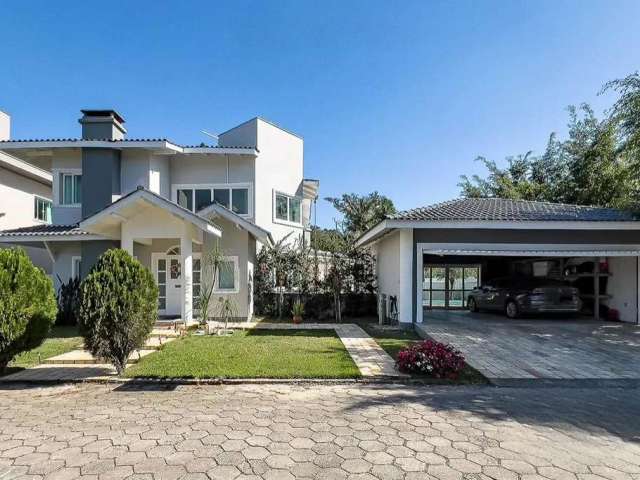 Casa Alto Padrão em Condomínio Fechado