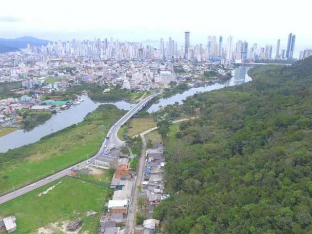 Terreno, 30825m², à venda em Balneário Camboriú, Centro