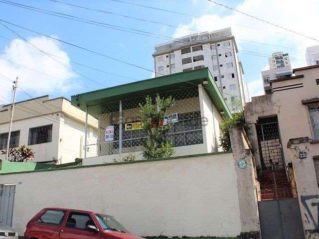 Casa comercial com 2 salas para alugar na Floresta, Belo Horizonte , 140 m2 por R$ 2.600