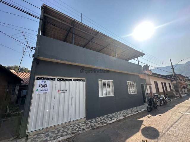 Casa com 3 quartos para alugar na Vila Campinas, Sabará , 196 m2 por R$ 1.600