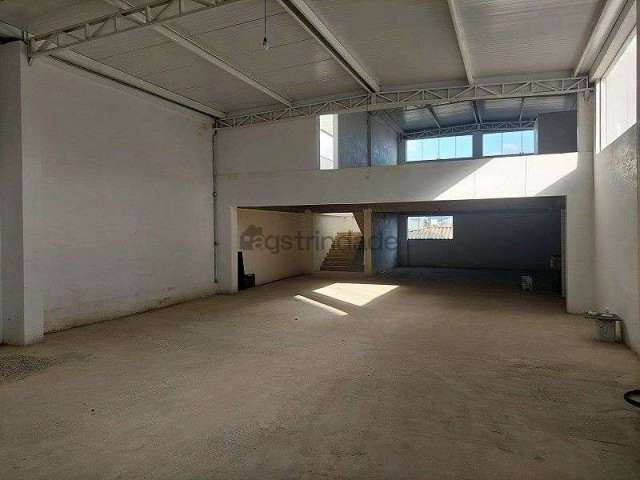 Barracão / Galpão / Depósito com 2 salas para alugar na Santa Inês, Belo Horizonte , 606 m2 por R$ 18.000