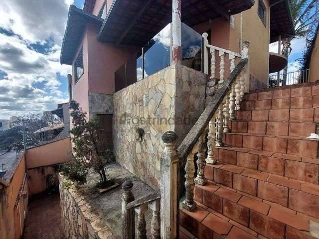 Casa com 4 quartos à venda no Boa Vista, Belo Horizonte , 270 m2 por R$ 950.000