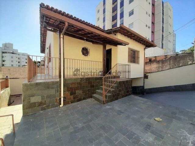 Casa com 3 quartos à venda no Fernão Dias, Belo Horizonte , 248 m2 por R$ 1.400.000