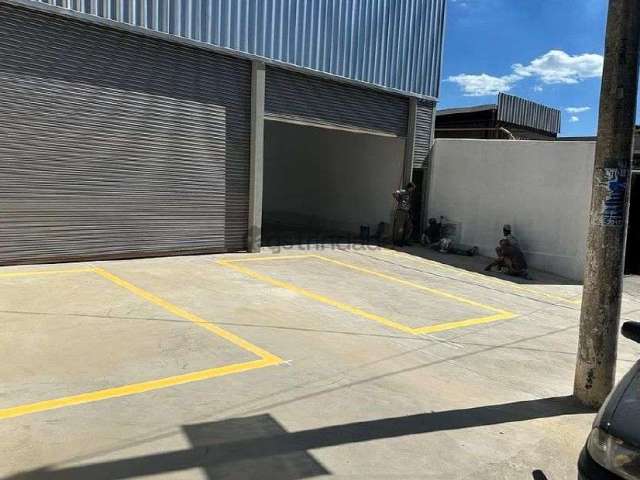 Barracão / Galpão / Depósito para alugar no Santa Clara, Vespasiano , 300 m2 por R$ 10.000