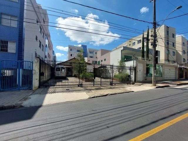 Casa com 3 quartos para alugar em Palmares, Belo Horizonte , 180 m2 por R$ 3.500