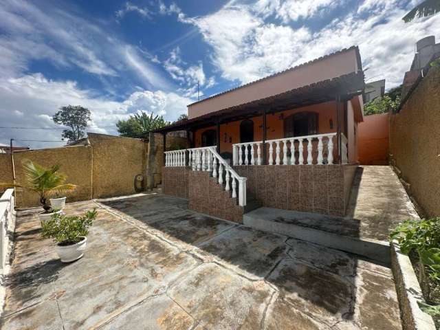 Casa com 4 quartos à venda no São Benedito, Santa Luzia , 195 m2 por R$ 500.000