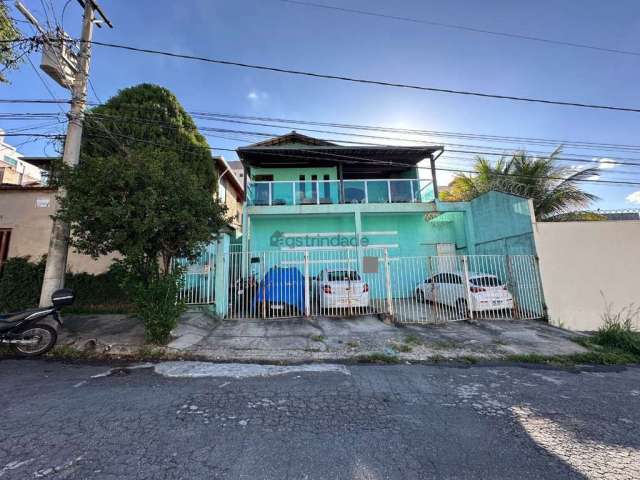 Casa com 2 quartos à venda no Heliópolis, Belo Horizonte , 94 m2 por R$ 320.000