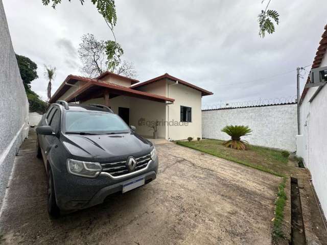 Casa com 3 quartos à venda na Nossa Senhora do Carmo, Santa Luzia  por R$ 700.000