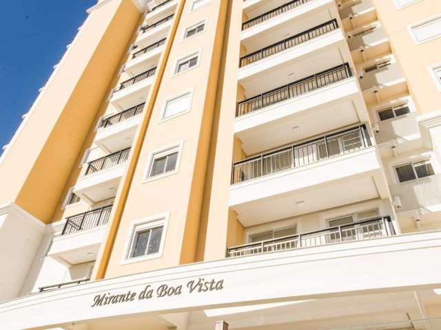 Belíssimo apartamento com 2 quartos sendo 1 Suíte,  Vista Livre, andar alto, sol da tarde,  todo planejado e semi-mobiliado  em Barreiros.