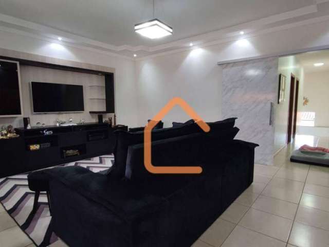 Casa com 3 dormitórios à venda, 270 m² por R$ 890.000,00 - Recanto dos Fernandes - Pouso Alegre/MG