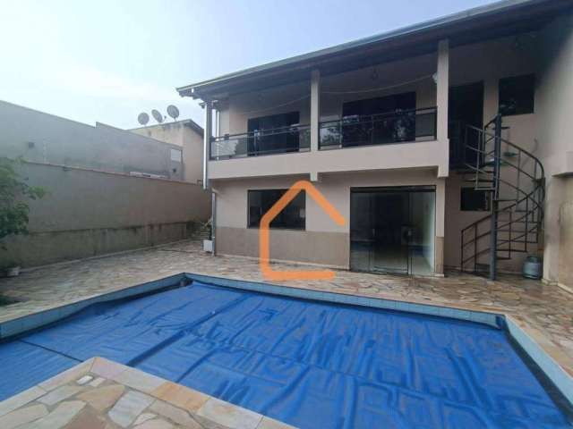 Casa com 3 dormitórios à venda, 240 m² por R$ 850.000 - Colinas de Santa Bárbara - Pouso Alegre/MG