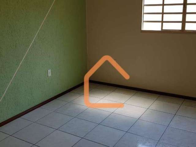 Casa com 3 dormitórios à venda, 166 m² por R$ 780.000 - São Carlos - Pouso Alegre/MG