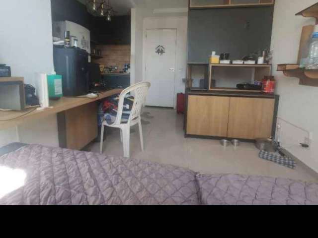 Vendo apartamento bem localizado