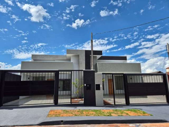 Casa para Venda em Maringá, Jardim Copacabana, 3 dormitórios, 1 suíte, 2 banheiros, 2 vagas