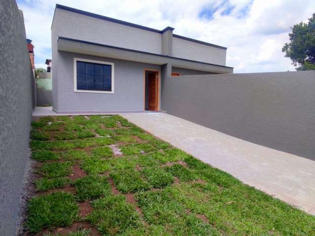 Linda casa em Araucaria, com fino acabamento