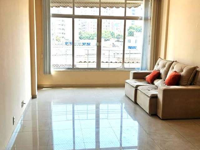 **classico apartamento no coraçao da tijuca**