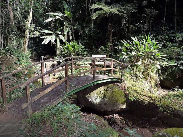 Vende-se Lote Exclusivo em Condomínio de Alto Padrão - Teresópolis, RJ