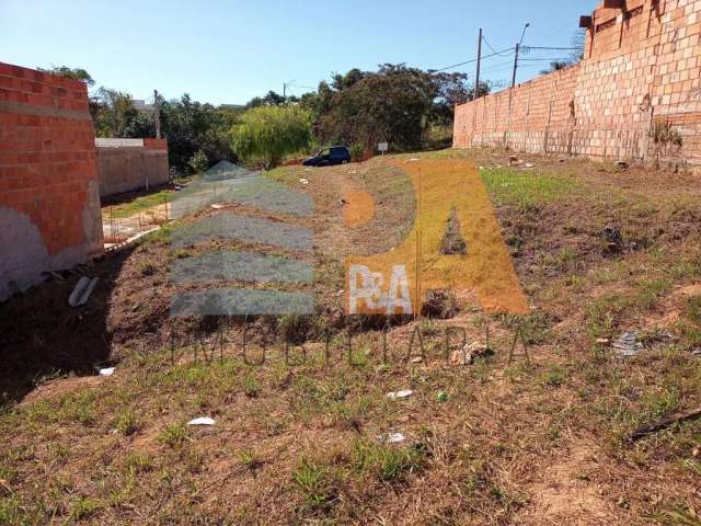 Terreno à venda na Vila Primavera, Jaguariúna  por R$ 120.000