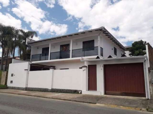 Casa com 5 quartos à venda na Rua Santo Antônio, 548, Jardim Hantschel, Rio Negrinho por R$ 475.000