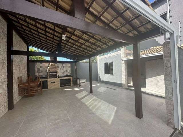 Casa com 3 dormitórios à venda, 115 m² por R$ 650.000,00 - Palmeiras - Cabo Frio/RJ