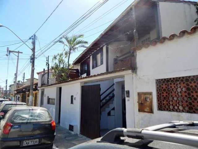 Casa com 13 dormitórios para alugar, 200 m² por R$ 9.200,00/mês - Centro - Cabo Frio/RJ