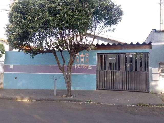 Casa com 3 dormitórios à venda, 150 m²