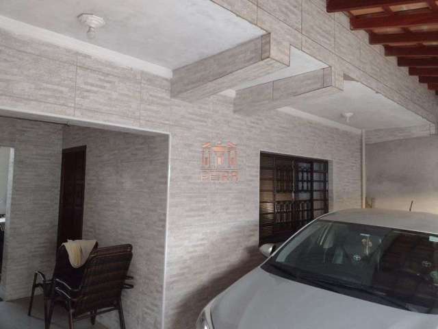 Casa com 3 dormitórios à venda, 208 m²