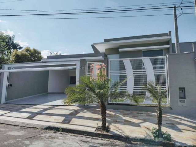 Casa com 3 dormitórios à venda, 200 m²