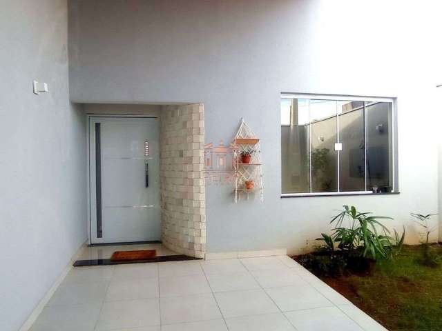 Casa com 3 dormitórios à venda, 110 m²