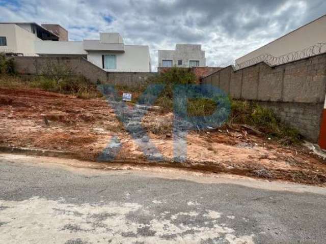 Lote residencial a venda no bairro doutror walchir resende em divinópolis-mg