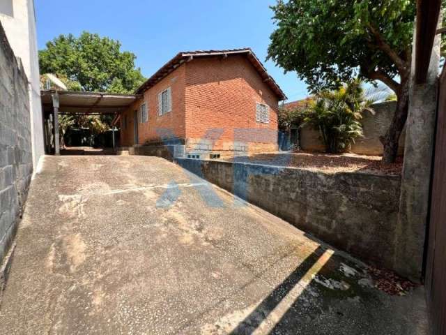 Casa em Construção à Venda em Divinópolis-MG, Bairro Jardinópolis: 3 Quartos, 1 Sala, 1 Banheiro, 3 Vagas, 69m²