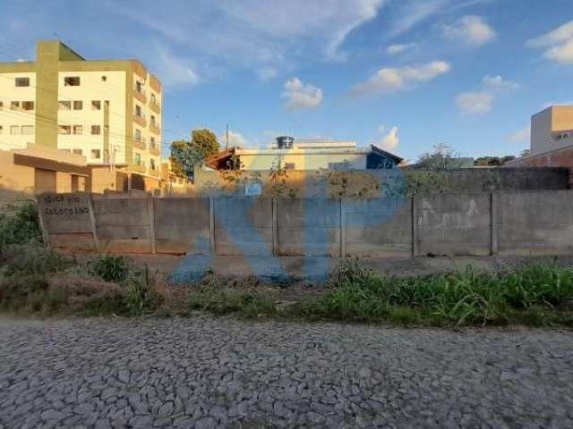 Terreno em condomínio fechado à venda na Rua Amim José Barreto, S/N, Belvedere, Divinópolis por R$ 200.000