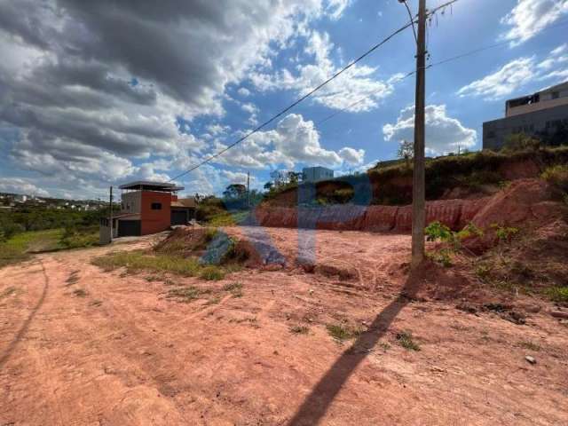 Terreno em condomínio fechado à venda na Rua Havaí, SN, Belvedere, Divinópolis por R$ 75.000