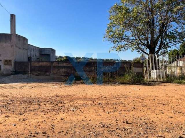 Terreno em condomínio fechado à venda na Avenida Berlim, SN, Vale do Sol, Divinópolis por R$ 95.000