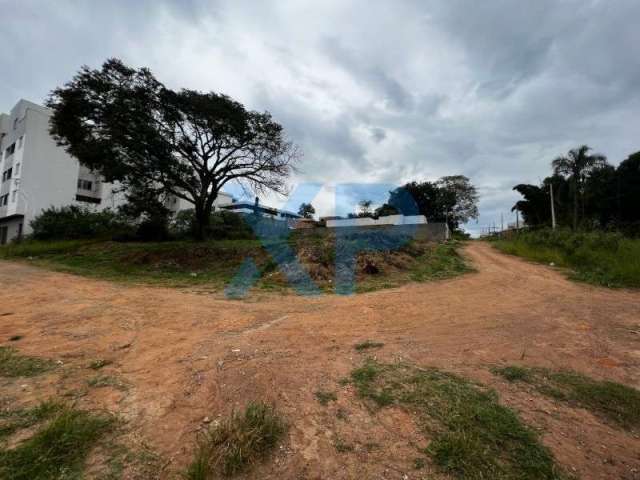 Lote no bairro juza fonseca em divinopolis-mg