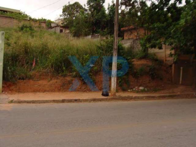 Terreno em condomínio fechado à venda na Avenida Orion, SN, Mangabeiras, Divinópolis por R$ 150.000