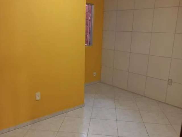 Casa com 4 Quartos e 2 banheiros à Venda, 250 m² por R$ 160.000