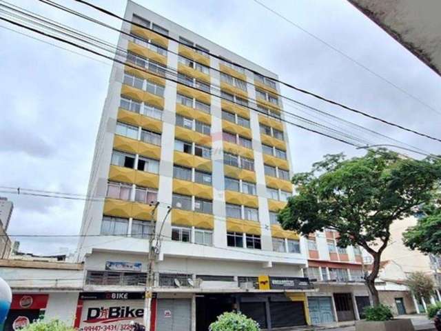 Apartamento imperdível 2 quartos e 2 banheiros no Centro