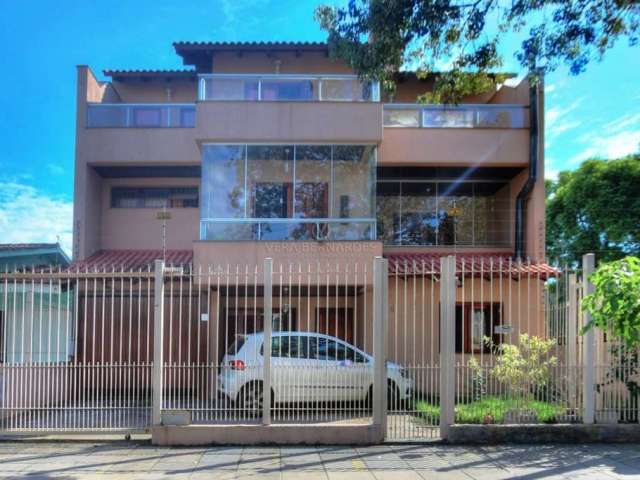 Casa com 5 quartos à venda na Rua Doutor Barcelos, 2708, Tristeza, Porto Alegre por R$ 1.500.000