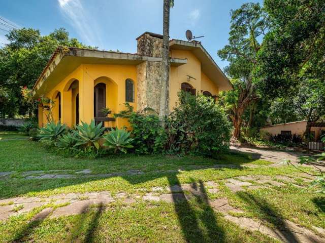 Casa em condomínio fechado com 2 quartos à venda na Avenida da Cavalhada, 4991, Cavalhada, Porto Alegre por R$ 950.000