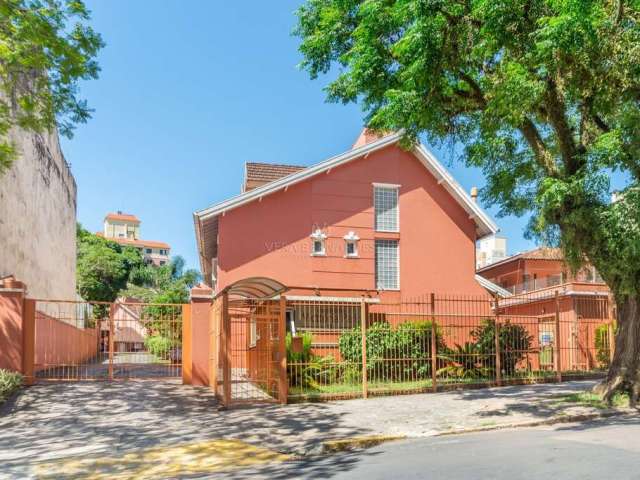 Casa em condomínio fechado com 3 quartos à venda na Avenida Arnaldo Bohrer, 184, Teresópolis, Porto Alegre por R$ 620.000