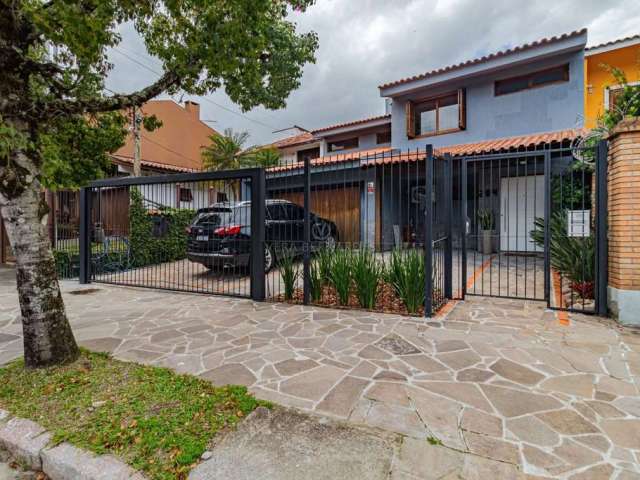 Casa com 3 quartos à venda na Rua Doutor João Palombini, 204, Ipanema, Porto Alegre por R$ 1.895.000