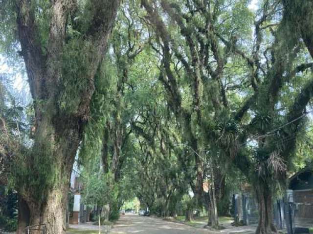 Terreno à venda na Rua Conselheiro Xavier da Costa, 1912, Ipanema, Porto Alegre por R$ 640.000