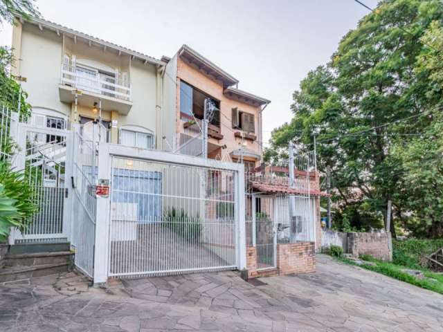 Casa com 3 quartos à venda na Rua Mariano de Matos, 215, Santa Tereza, Porto Alegre por R$ 980.000