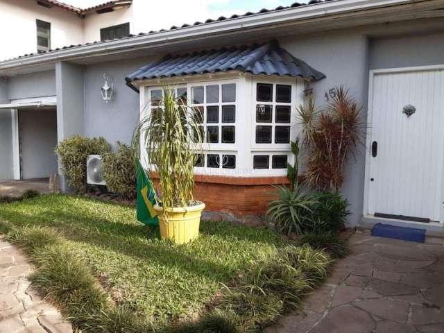 Casa com 3 quartos à venda na Rua Liane Alves, 15, Ipanema, Porto Alegre por R$ 745.000